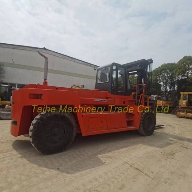 2018 MITSUBISHI FD300-42955519