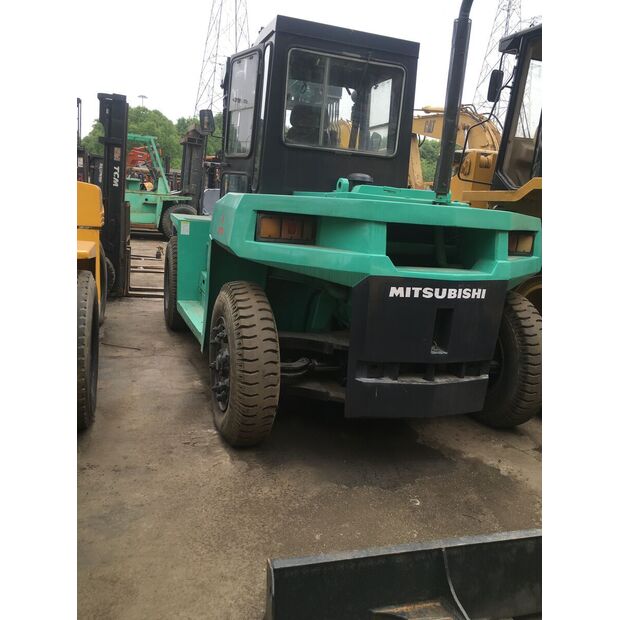 2018 MITSUBISHI FD100-42955524