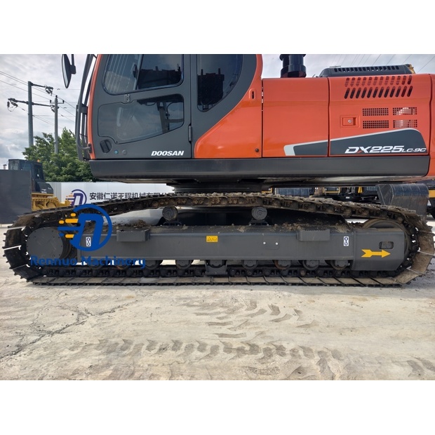 2023 Doosan DX225-42955557