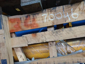 hyundai-boom-cylinder-rh-robex-450-lc-7-31nb-50231-42956064