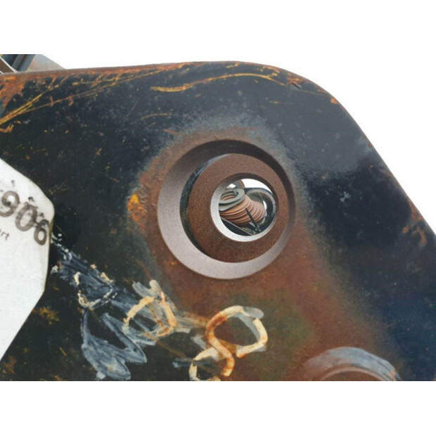 1999 فيراكتيرت IT28G-42956086