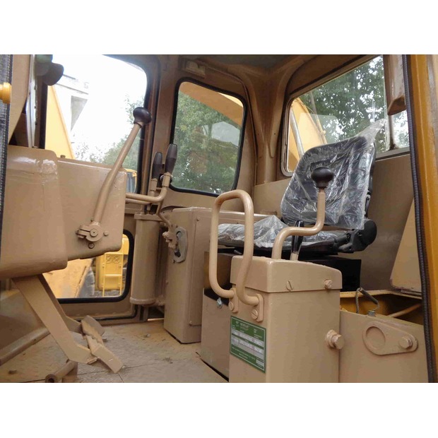 2017 Caterpillar D6D-42956752