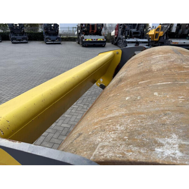 2020 واكر نيوسون RC 110-42956941