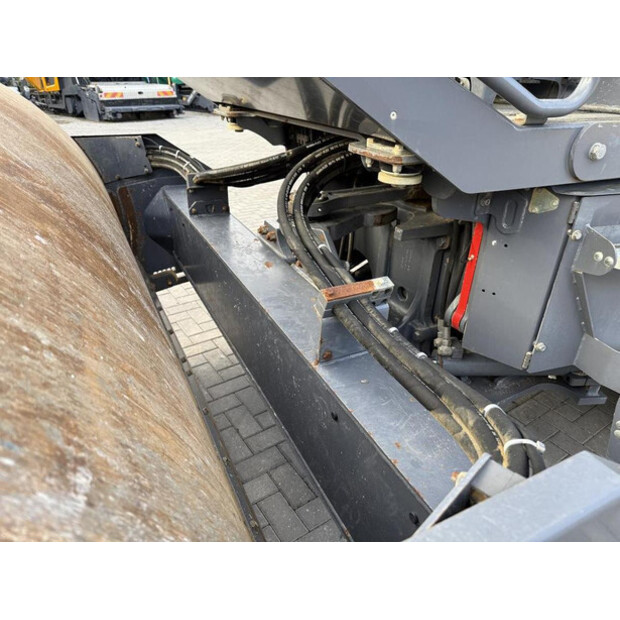 2020 واكر نيوسون RC 110-42956943