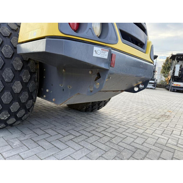 2020 واكر نيوسون RC 110-42956965