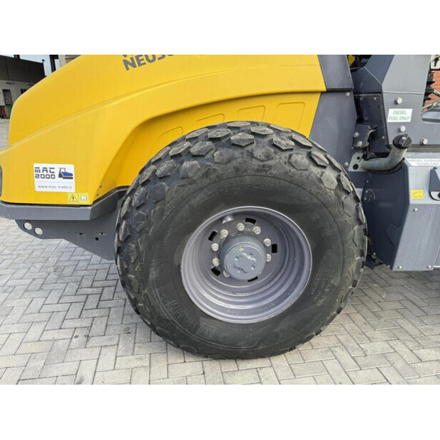 2020 واكر نيوسون RC 110-42956977