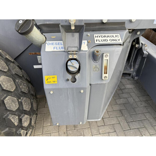 2020 واكر نيوسون RC 110-42956985