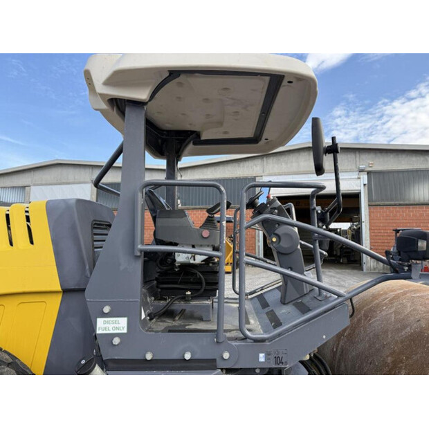 2020 واكر نيوسون RC 110-42956987