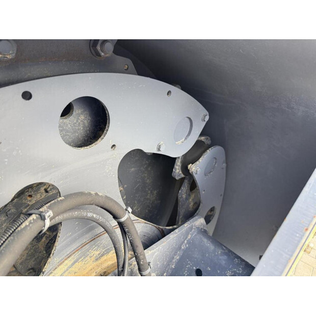 2020 واكر نيوسون RC 110-42956998