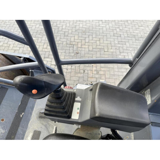 2020 واكر نيوسون RC 110-42957009