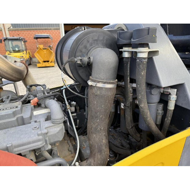 2020 واكر نيوسون RC 110-42957022