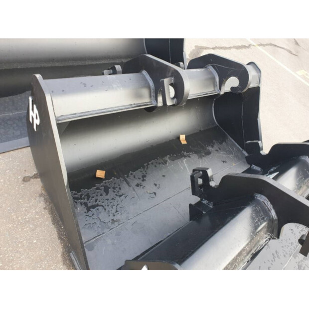 2022 Hebaco CW40-42972648