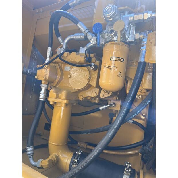 2022 Caterpillar 325DL-42973350