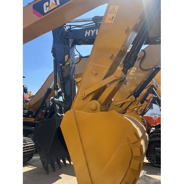 2022 Caterpillar 325DL-42973355