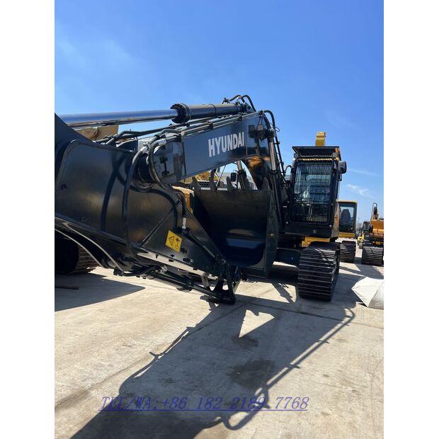 2023 Hyundai 330LC-9S-42973388