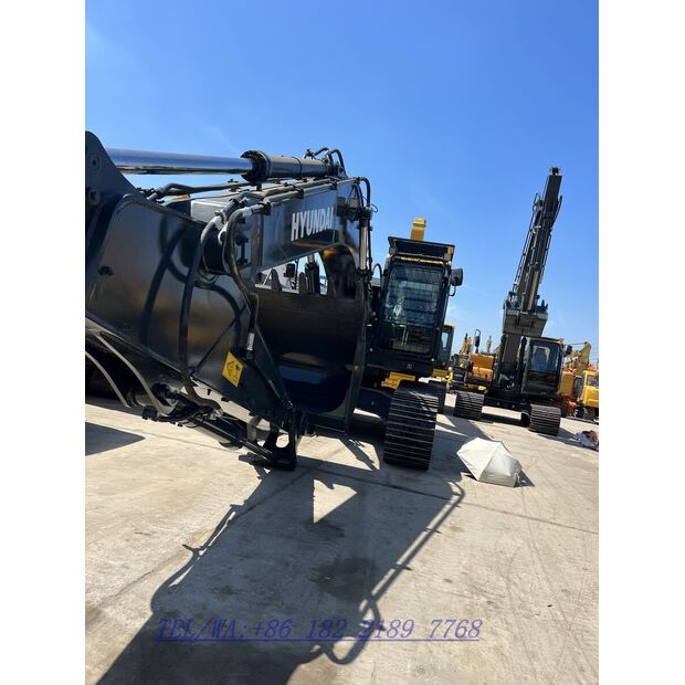 2023 Hyundai 330LC-9S-42973389