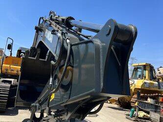 2023-hyundai-330lc-9s-1327892-42973391