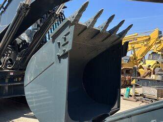 2023-hyundai-330lc-9s-1327892-42973394