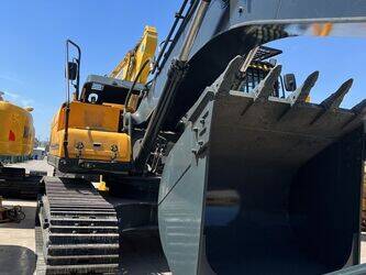 2023-hyundai-330lc-9s-1327892-42973404