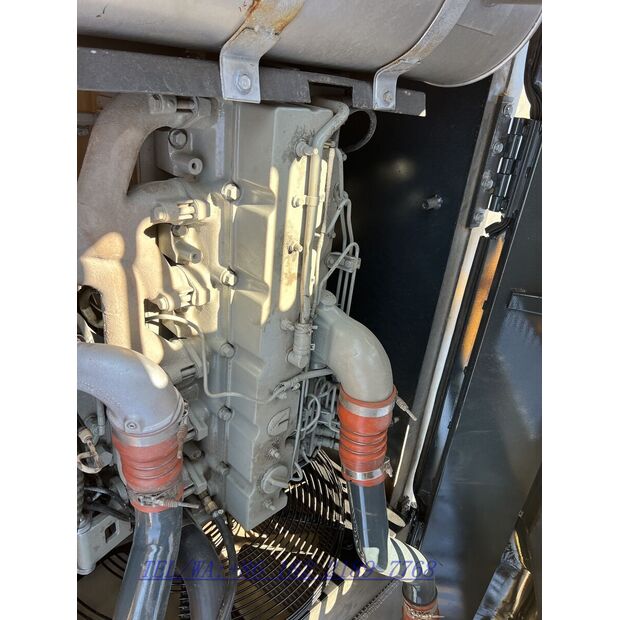 2023 Hyundai 330LC-9S-42973406