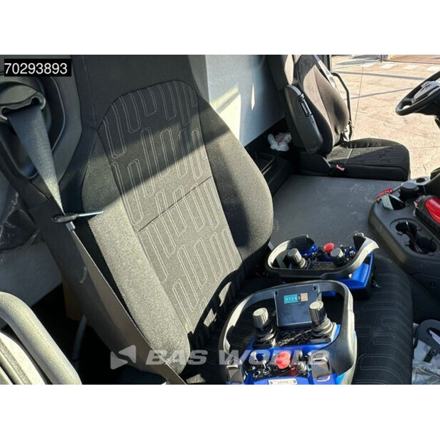 2022 Mercedes-Benz Arocs 2840-42973530