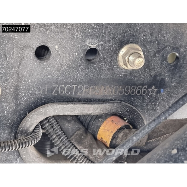 2025 شاكمان L3000-42973579