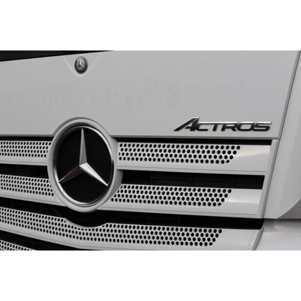 2016 Mercedes-Benz ACTROS-42973879