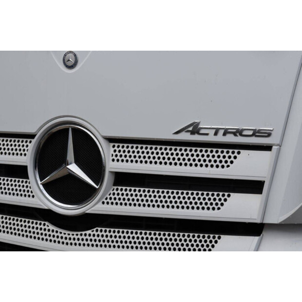 2018 مرسيدس بنز ACTROS-42974001