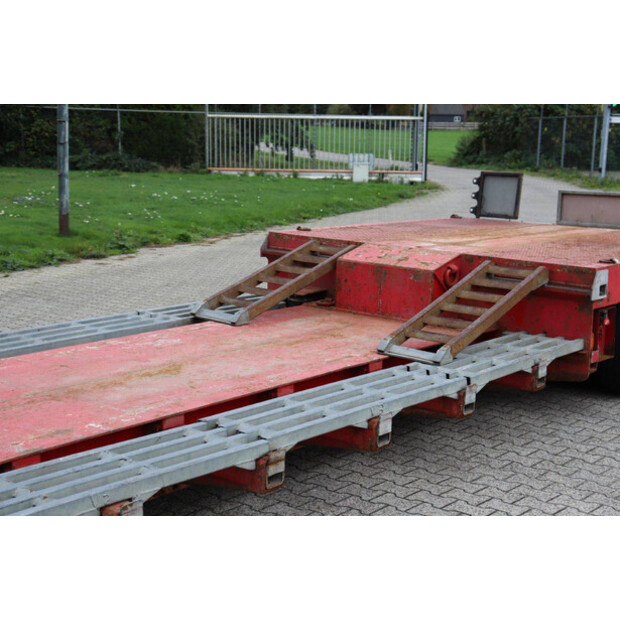 2003 بروشيس 2ABD-38-42974578