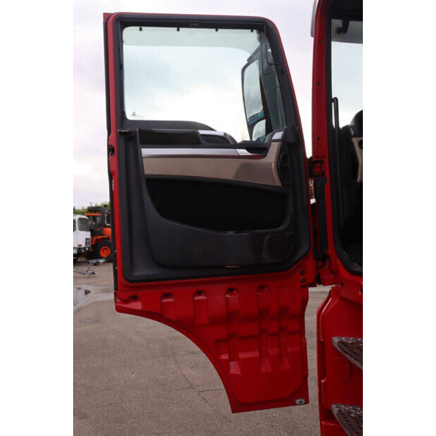2017 مان TGX-42975020