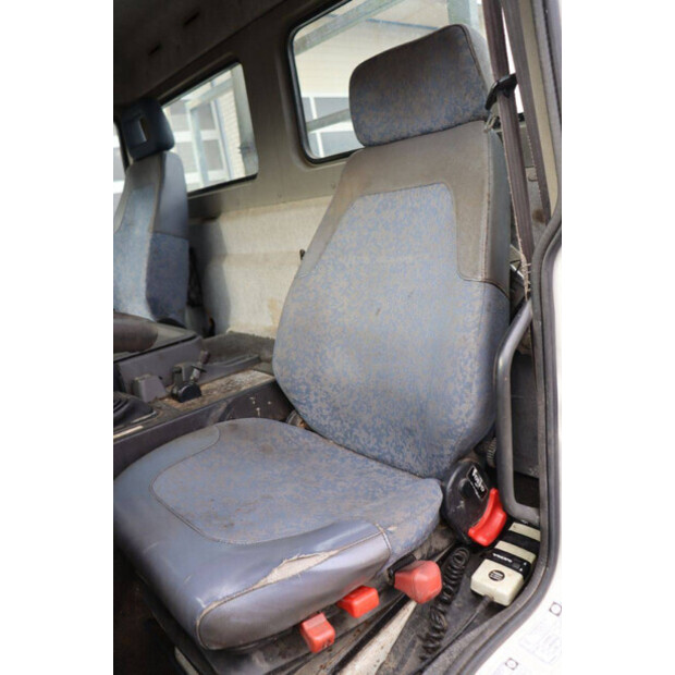 فولفو FL6-42975071