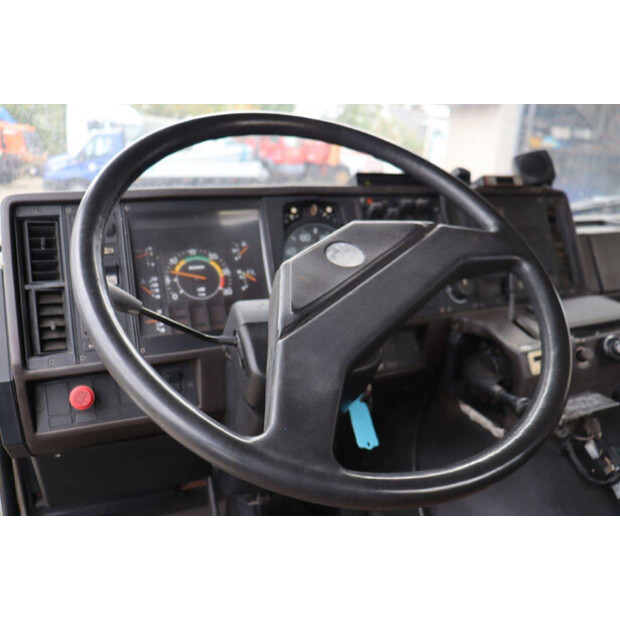 1987 سكانيا P82 CG13-42975500