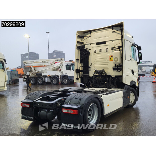 2022 رينو T520-42975636