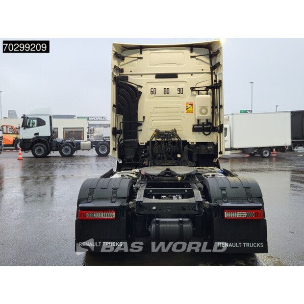 2022 رينو T520-42975645