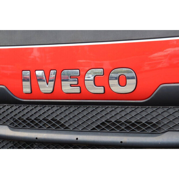 2017 Iveco AD190S/P-42975804