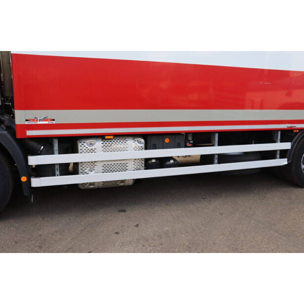 2017 Iveco AD190S/P-42975824
