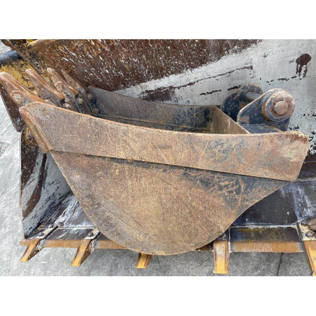 2013 Caterpillar 428F-42978829