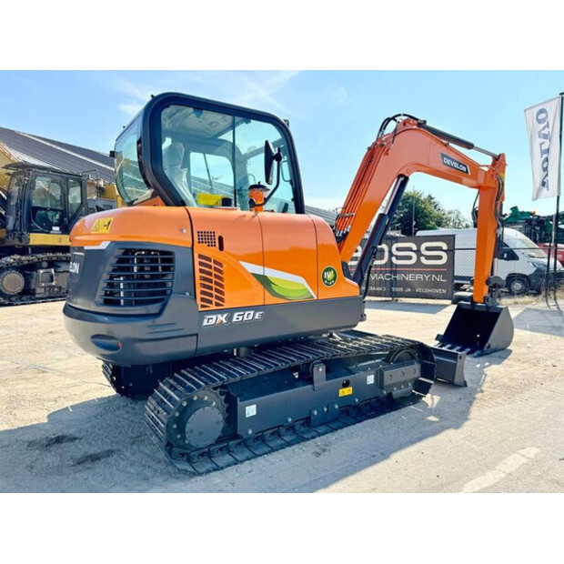 2024 دووسان DX60E-10N-42979476