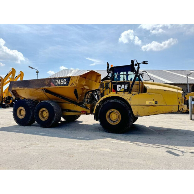 2017 Caterpillar 745C-42979528