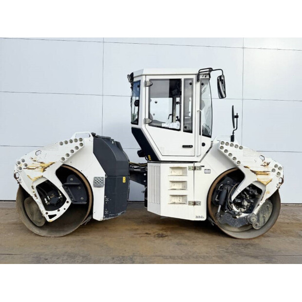 2012 بوماج BW151AD-4-42980008