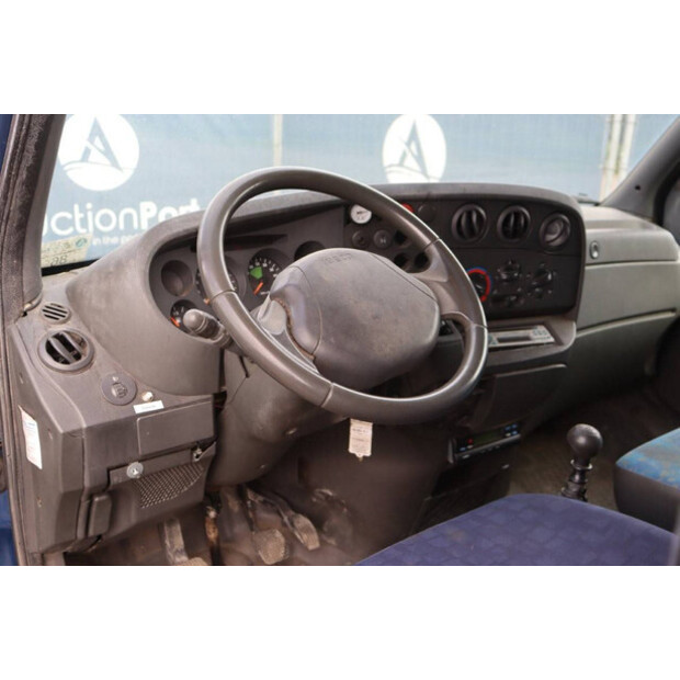 2002 ايفكو 35C13-42982847