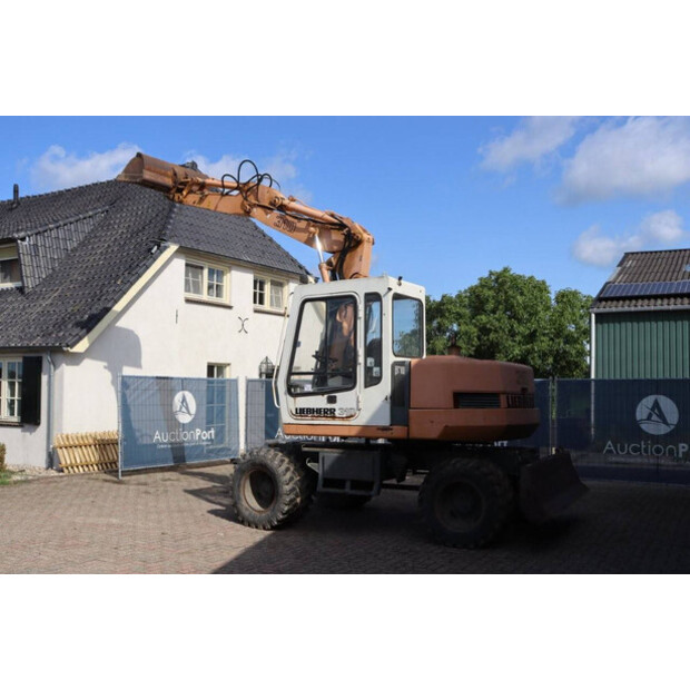 1998 Liebherr A310-42983448
