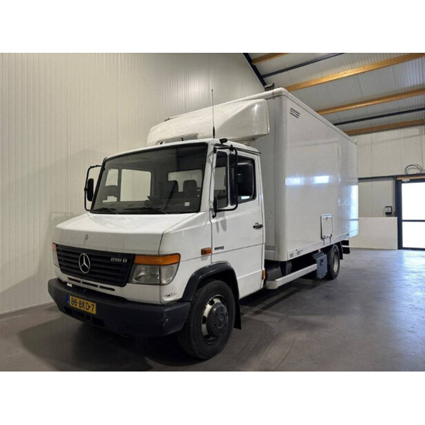 2013 Mercedes-Benz 816D-42988292