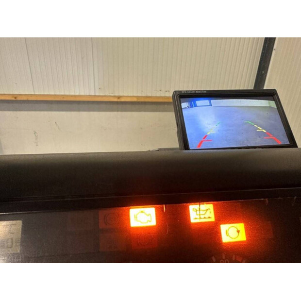 2013 Mercedes-Benz 816D-42988309