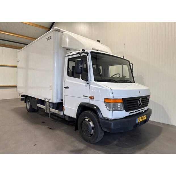 2013 Mercedes-Benz 816D-42988314