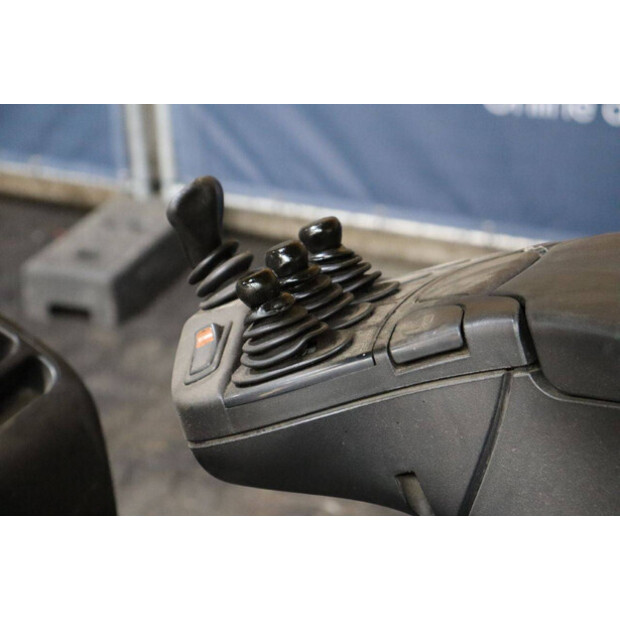 2016 ليندي E16H-02-42988448