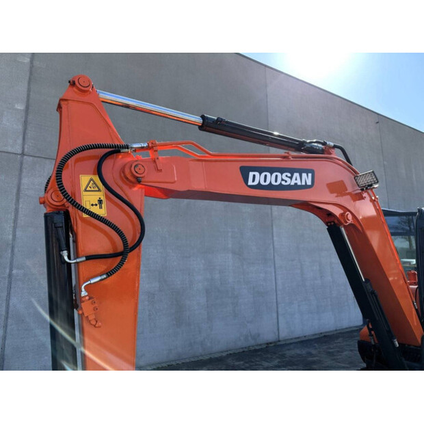2018 Doosan DX55-9C-42988678