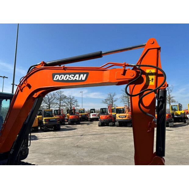 2018 Doosan DX55-9C-42988681