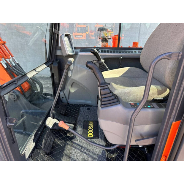 2018 Doosan DX55-9C-42988705