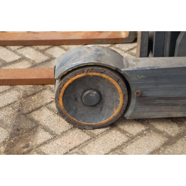 ليندي R10B-42988728